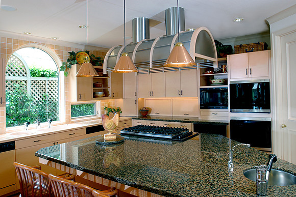 client:  Linda Dufresne for Premiere Homes Magazine