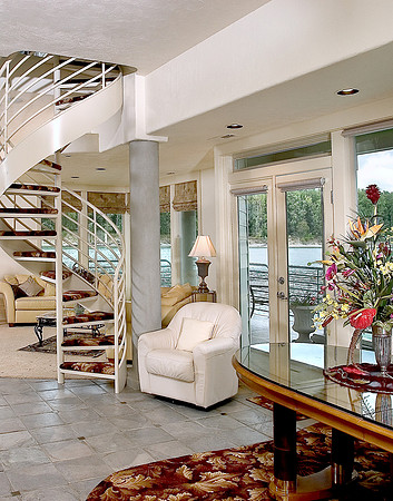 client:  Odette Kermorvant-Sellon for Premiere Homes Magazine